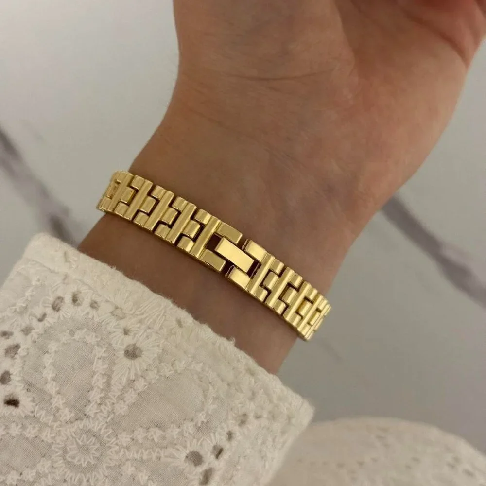 SKU:0218‎ Gold burgundy mini watch gold bracelet Stainless steel + in a gift box